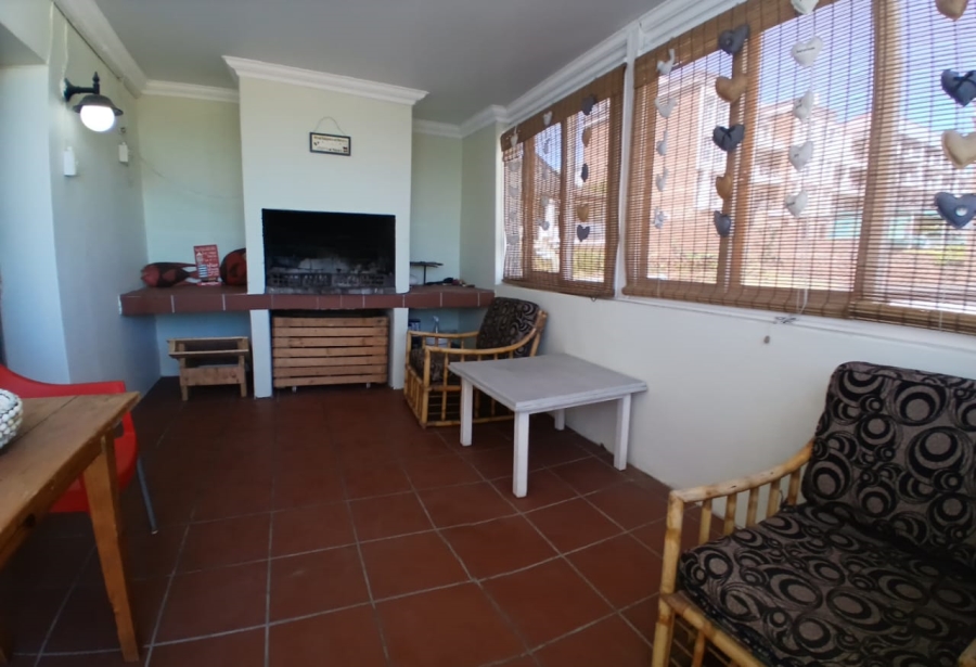 2 Bedroom Property for Sale in Mossel Bay Central Western Cape